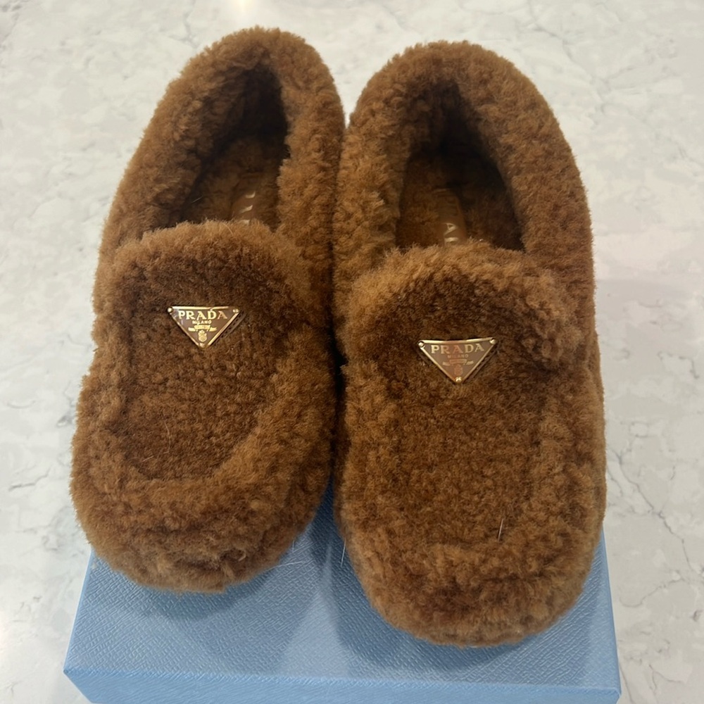 Prada Calzatura Donna shearling loafers